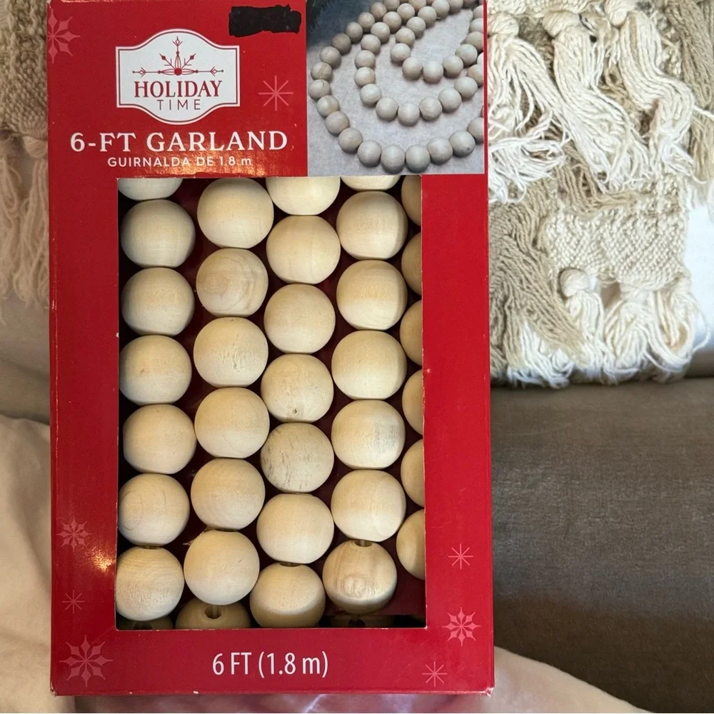 Christmas NIB wooden beaded garland 6’